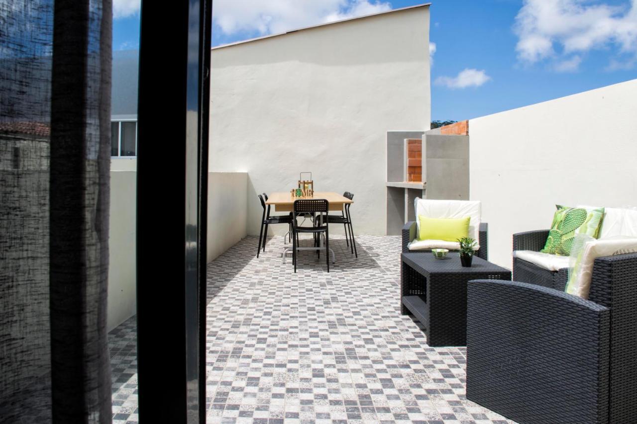 Stonehouse Apartment *