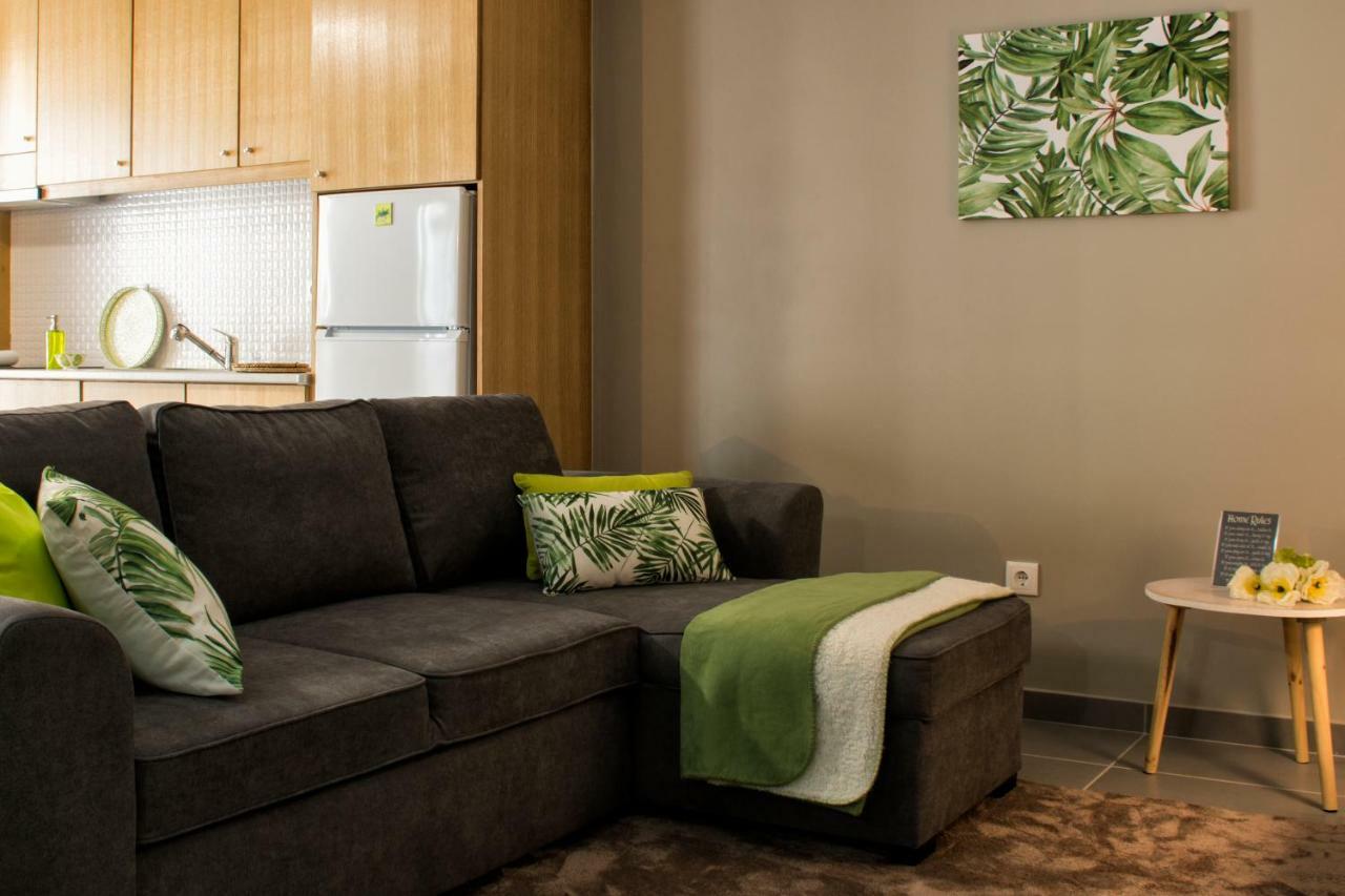 Stonehouse Apartment *