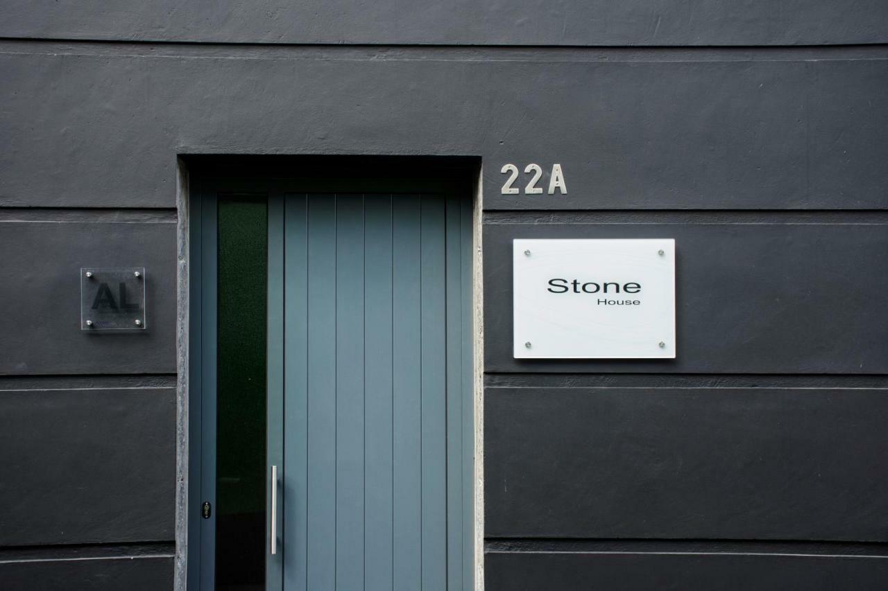 Stonehouse Apartment *